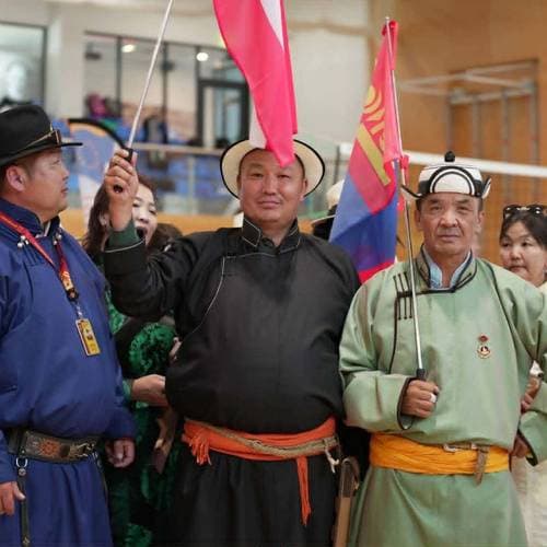 “YES Mongolia” ТББ-аас санаачлан зохион байгуулсан Европ дахь Монголчуудын спортын анхдугаар наадам амжилттай болж өндөрлөлөө.